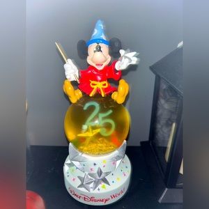 Disney Fantasia Sorcerer Mickey Snow globe 25th anniversary